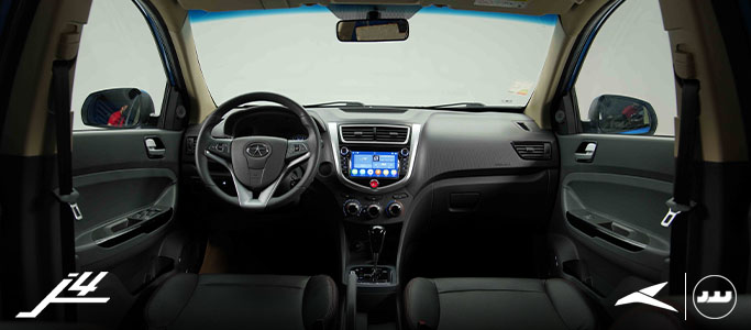 Jac J4 مشخصات کابین